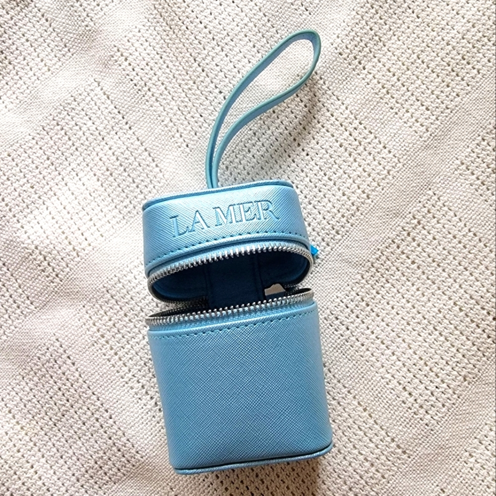 La Mer Rare Authentic Blue Makeup Bag Toiletry Box Wristlet Pouch
